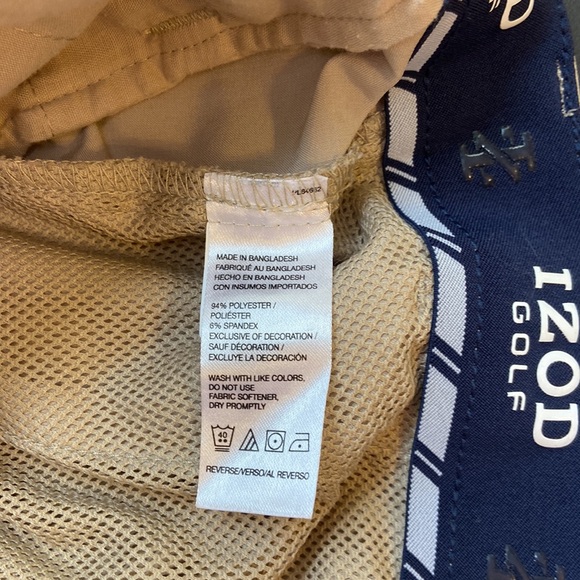 IZOD GOLF SHORTS SIZE 34 - Picture 4 of 4
